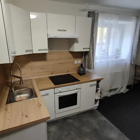 Apartment Na Ceste *